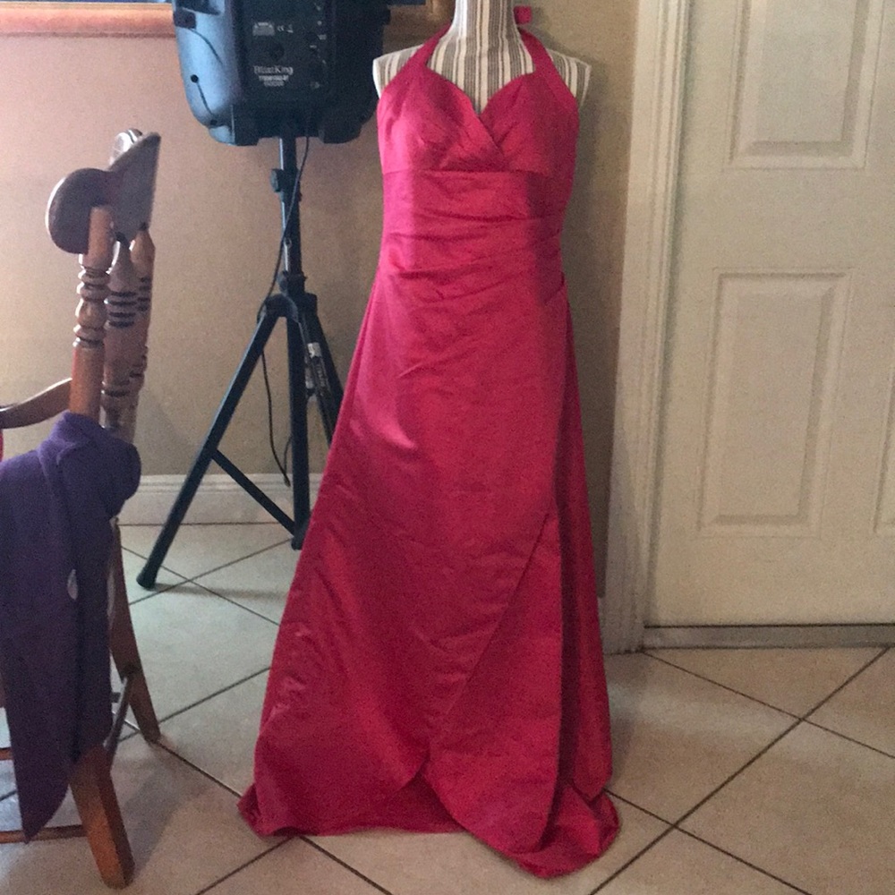 pink dress